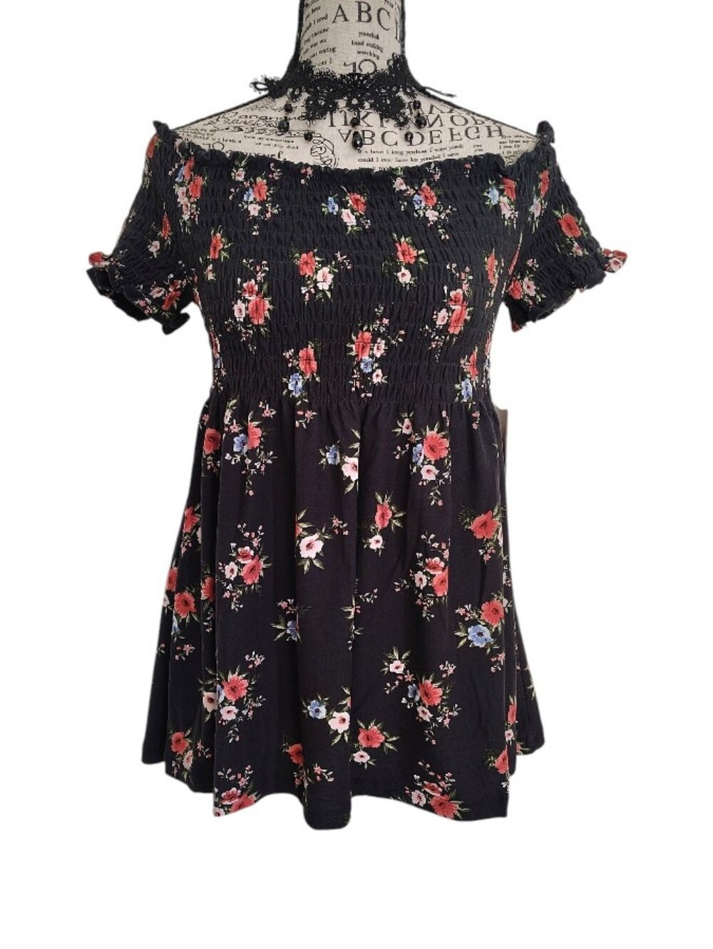 Love Streak Black Red Floral Smocked Off Shoulder Babydoll Top XL NWT Whimsigoth